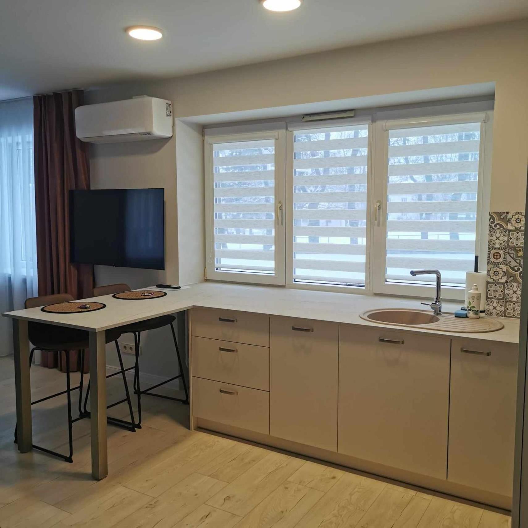 Luxuria Modern Apartments - Self Check-In Siauliai  Phòng bức ảnh